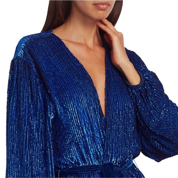 Retrofete xs nwt blue sequin wrap dress. - Picture 4 of 8